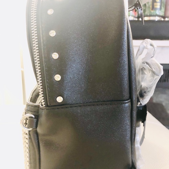 ♥️OOS ONLINE♥️ VS RHINESTONE BACKPACK - Picture 7 of 9